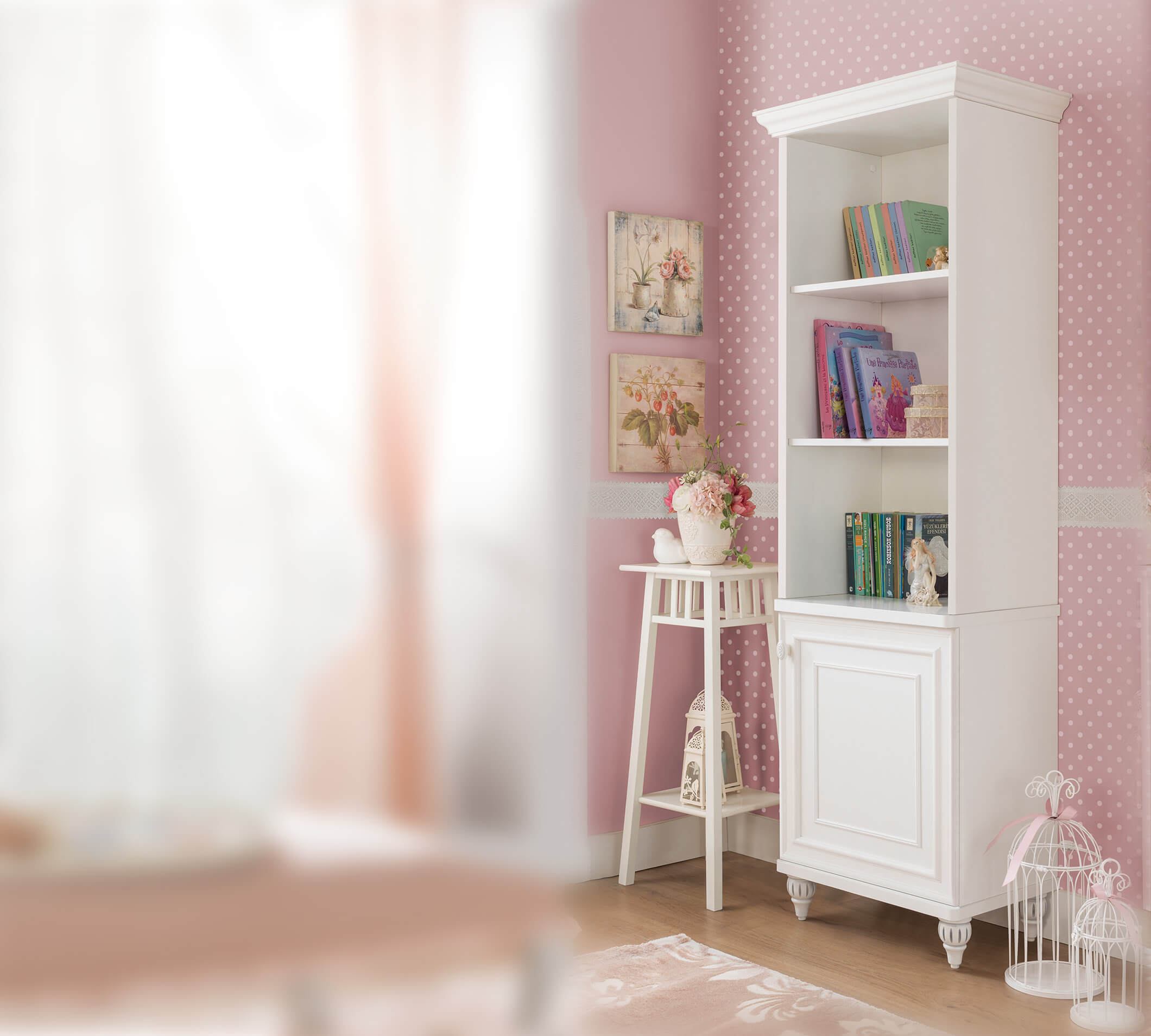 Cilek Romantica witte smalle boekenkast meisjeskamer kopen, lange bijzetkast wit, smalle witte boekenkast kopen, meisjeskamer prinsessenkamer inspiratie, kindermeubels